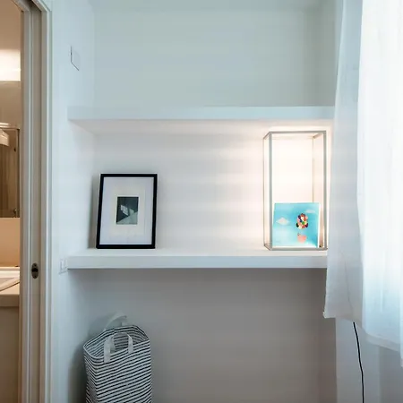 Apartment Infinito - By Myhomeincomo Como
