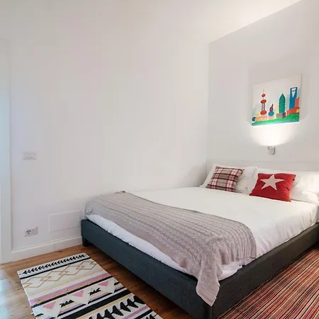 Infinito - By Myhomeincomo Apartment *